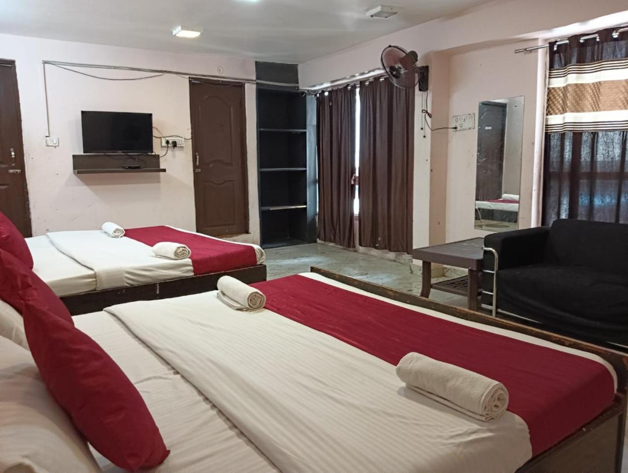 Shree Krishna Hotel Inn 바라나시 외부 사진